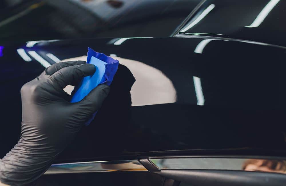 Amplifies Gloss and Color Depth